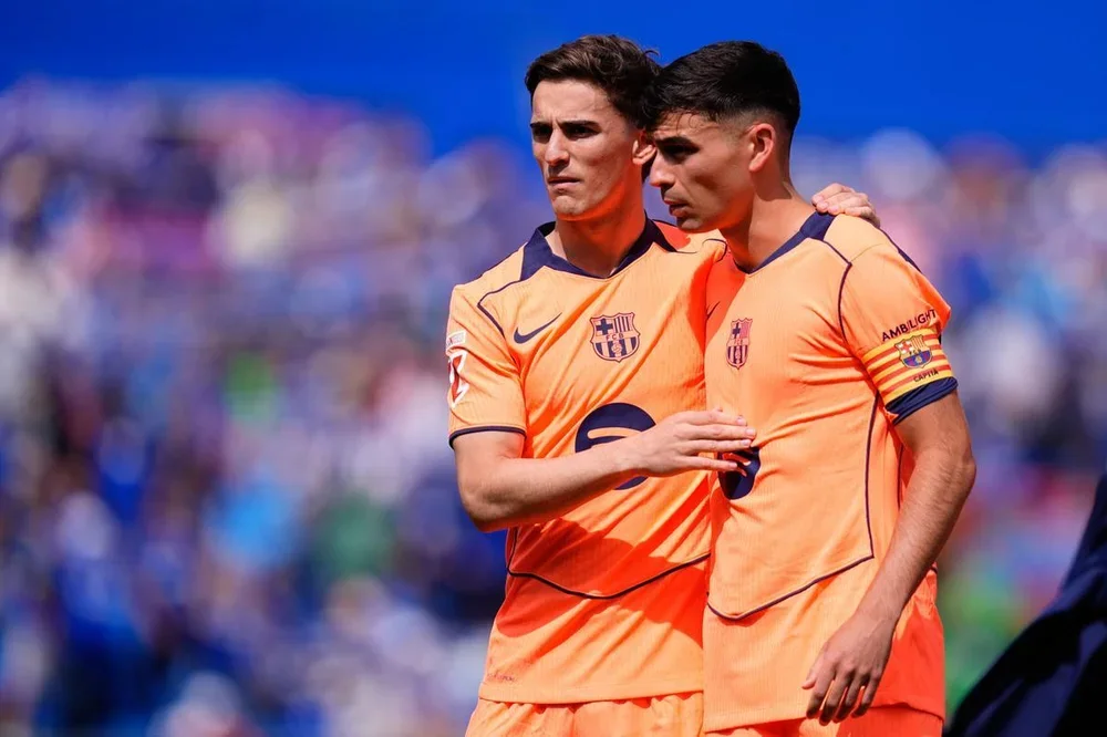Gavi llegó a tiempo para unirse a Pedri y celebrar el título de Liga